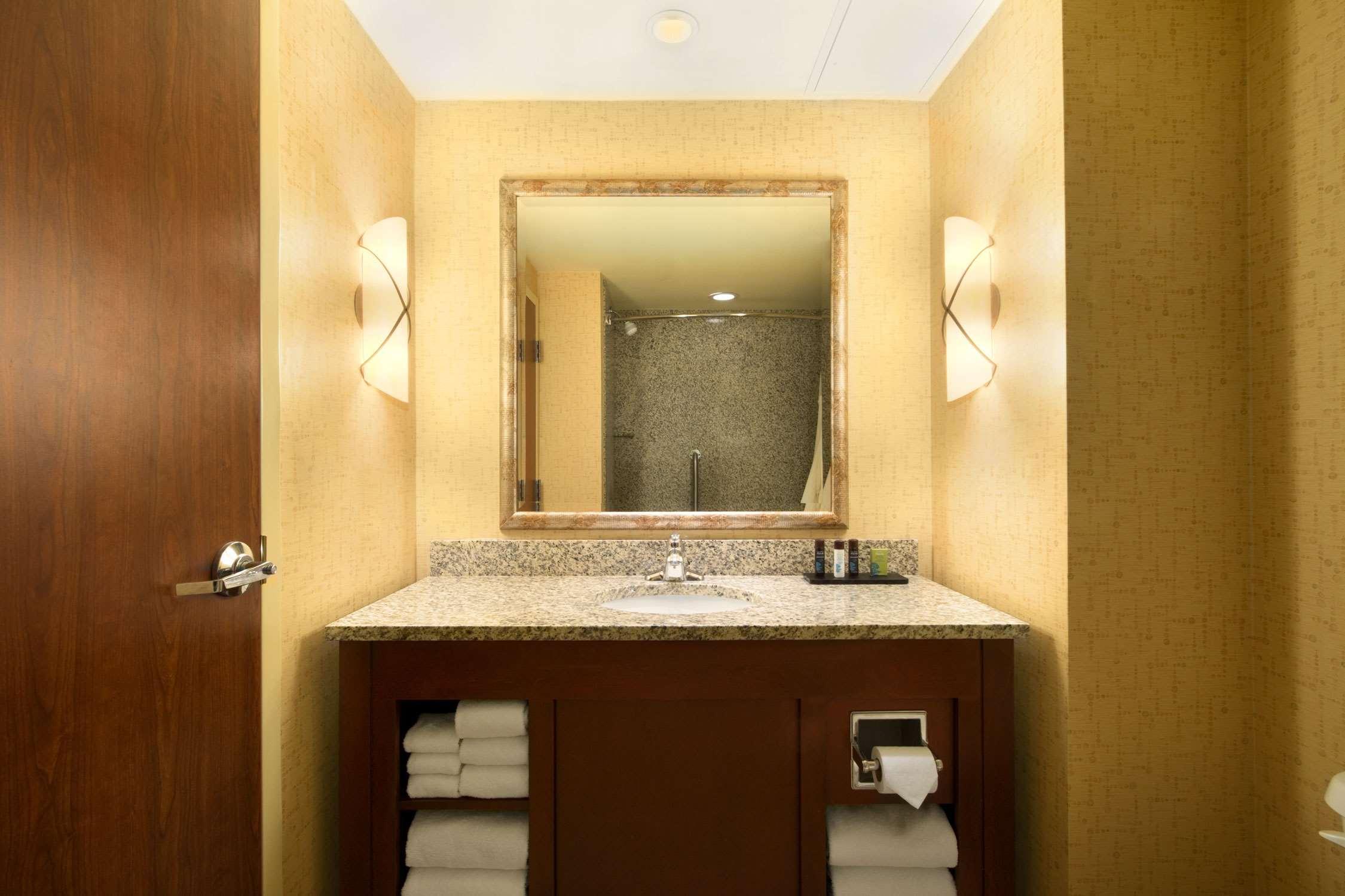 Embassy Suites By Hilton Norman Hotel & Conference Center Pokój zdjęcie