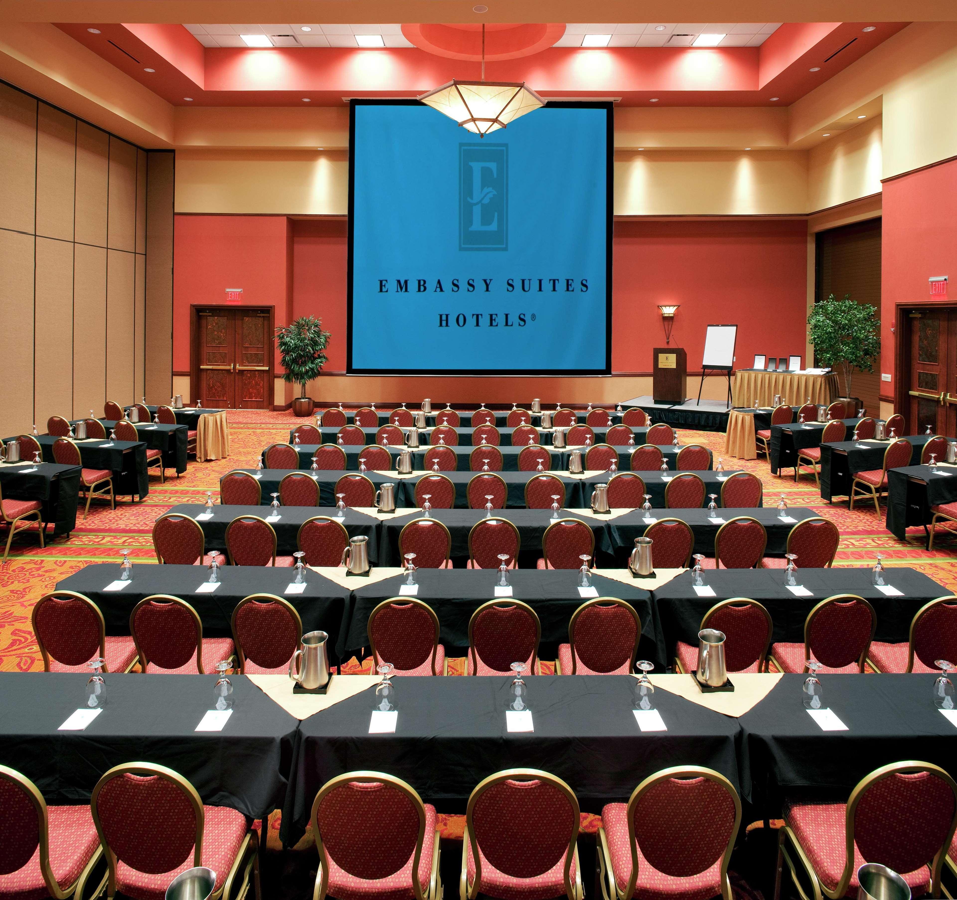Embassy Suites By Hilton Norman Hotel & Conference Center Zewnętrze zdjęcie